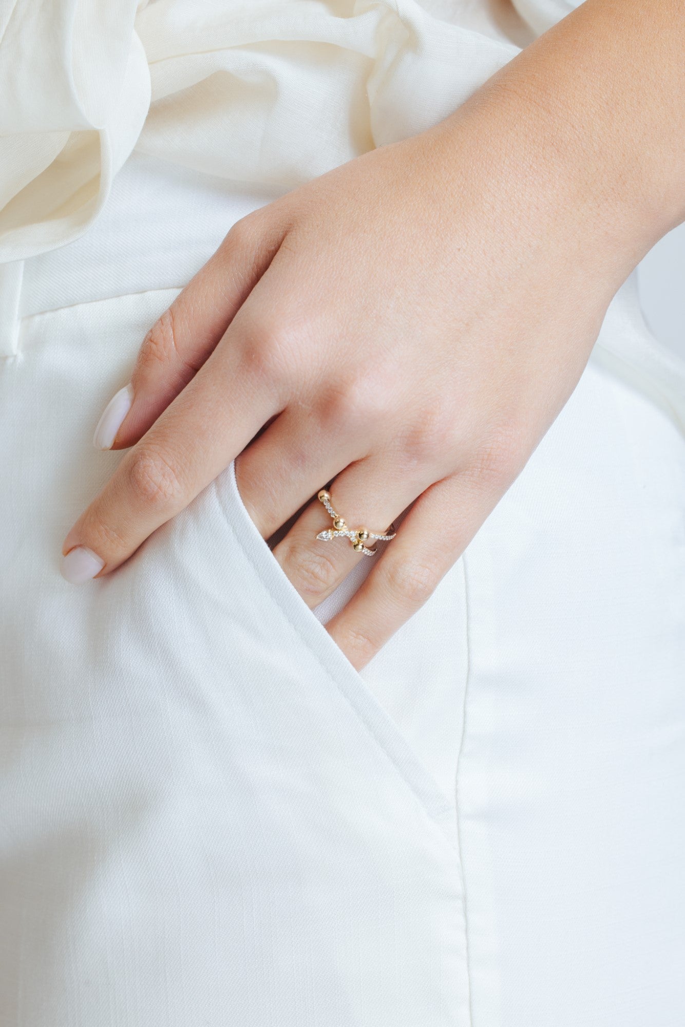 Aella Ring